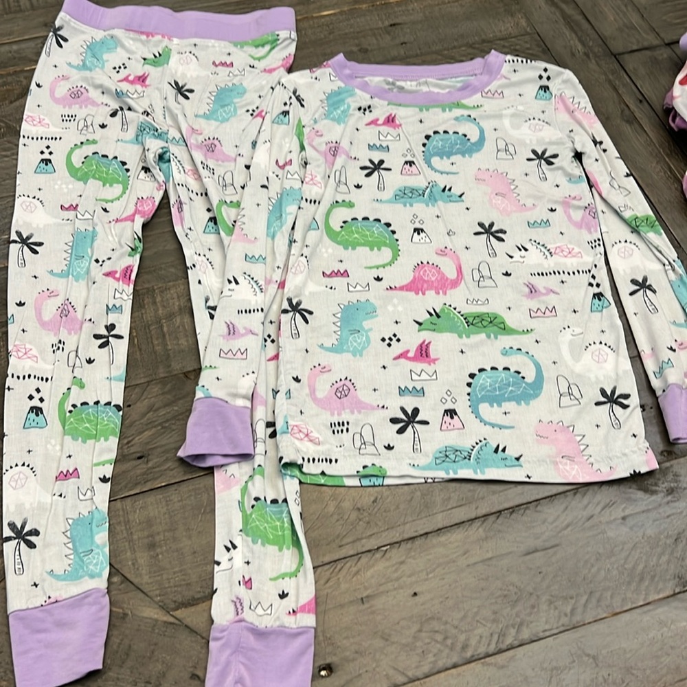 Dinosaur little sleepies size 5/6